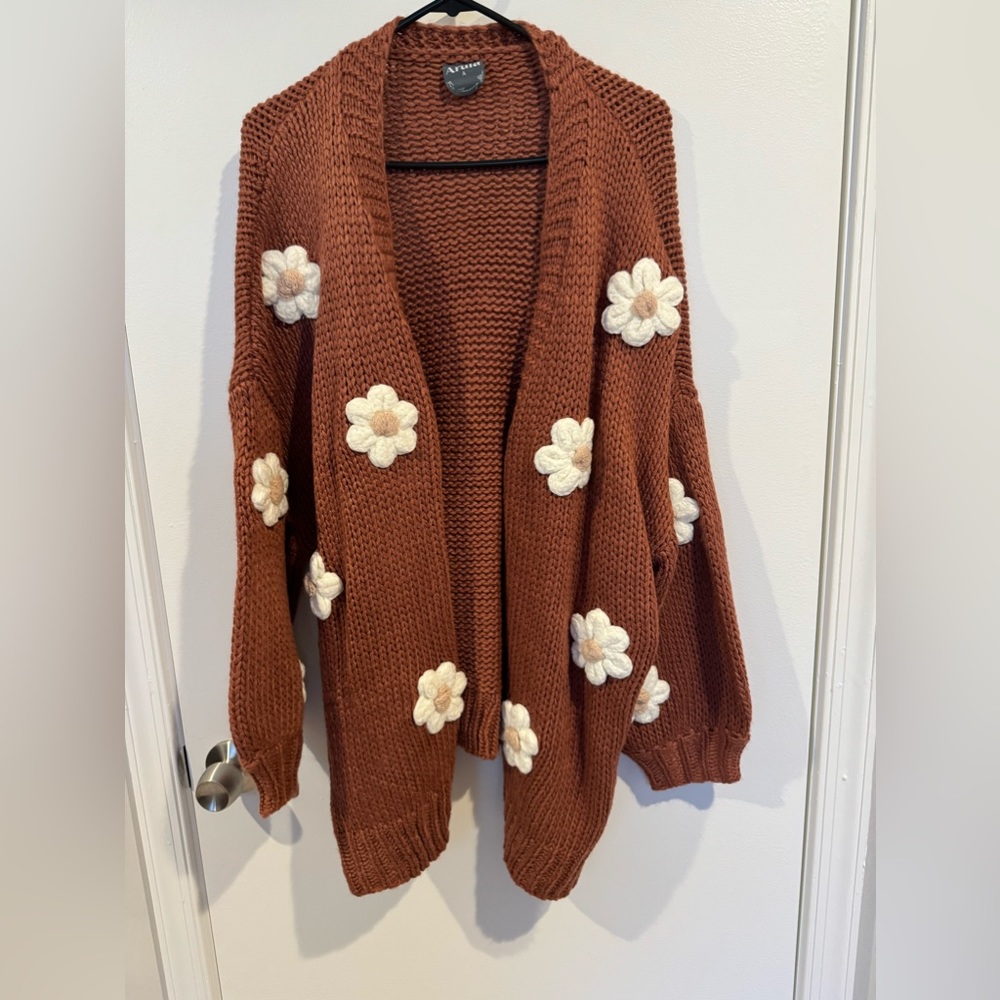 Arula Flower Cardigan